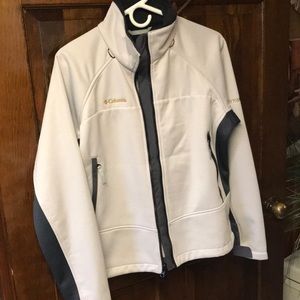 Women’s Columbia jacket